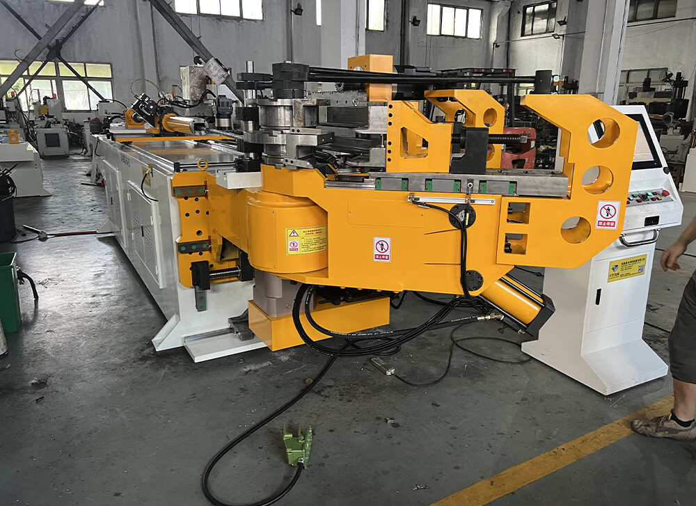 Máquina dobladora de tubos y tuberías hidráulica CNC 3D