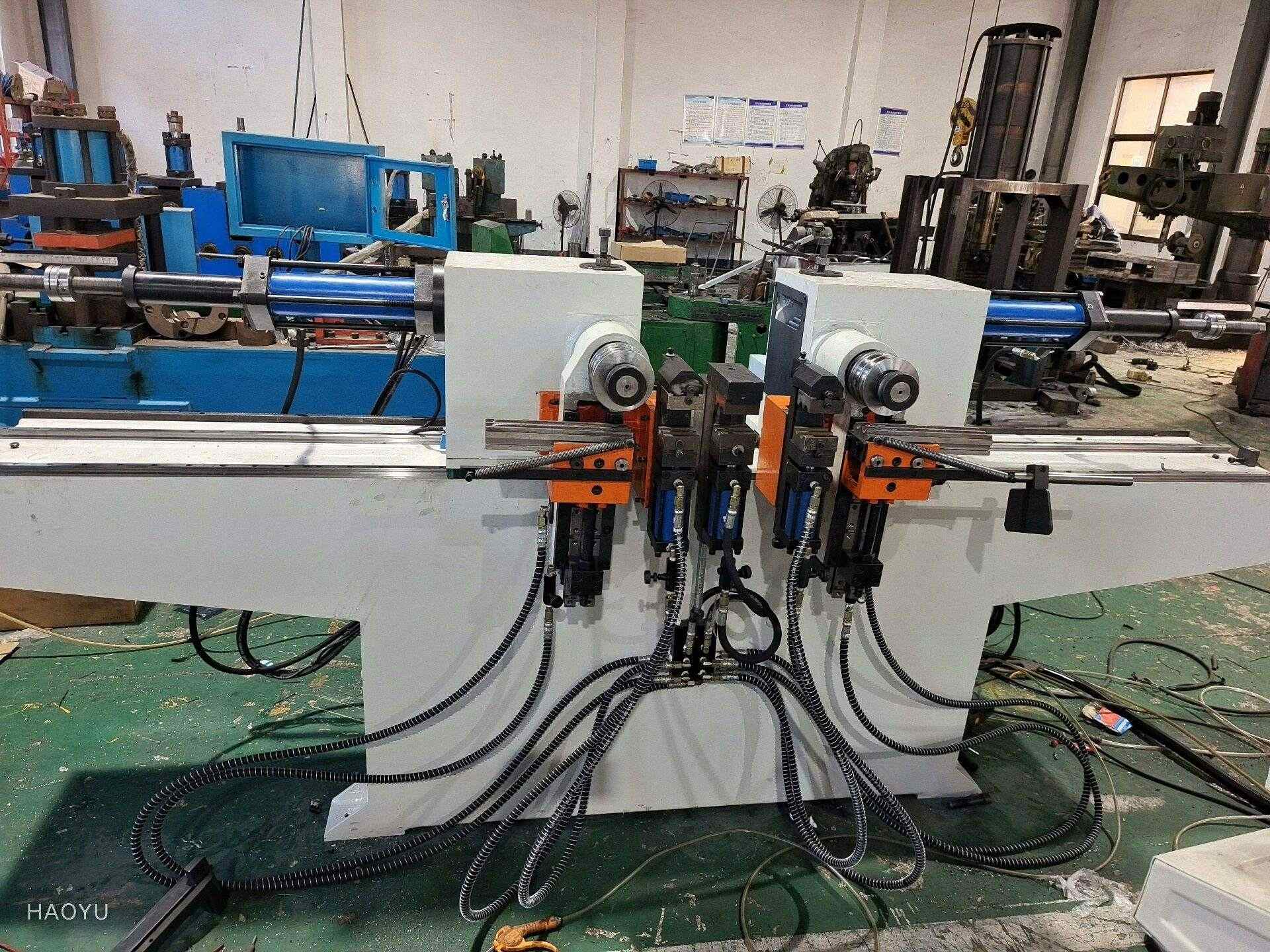 Máquina dobladora de tubos industrial de doble cabezal 3