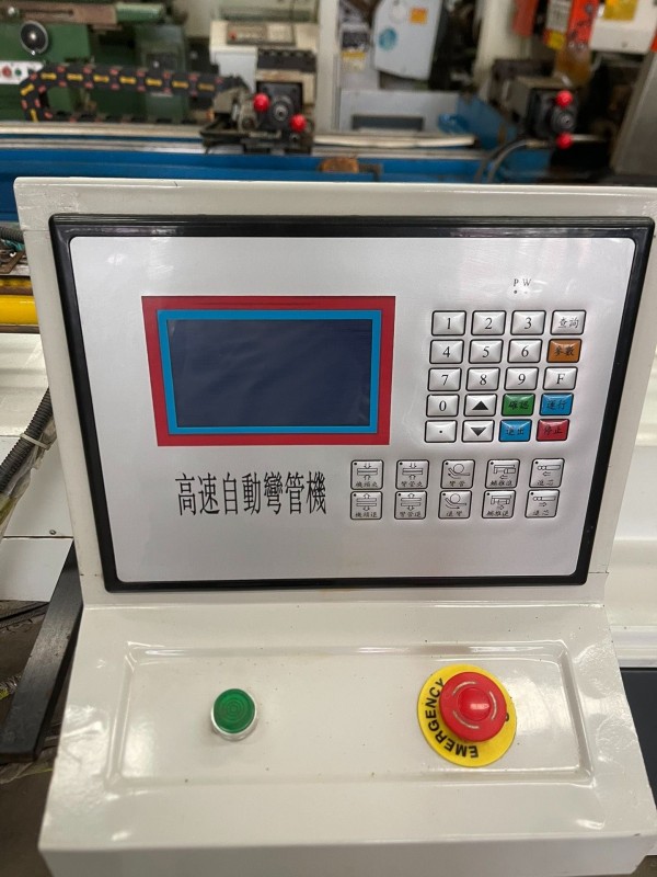 Interfaz del sistema de control de pantalla táctil NC para máquina dobladora de tubos NC