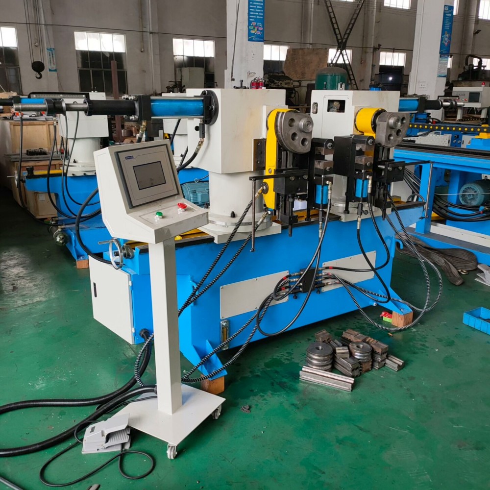 Máquina dobladora de tubos de doble cabezal CNC OEM 3