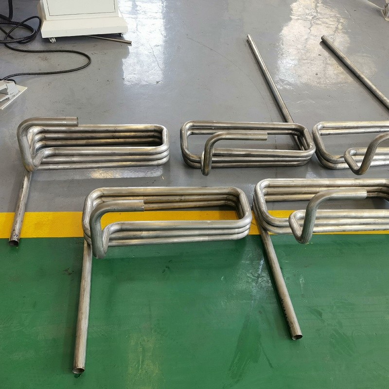 Conjunto de doblado de tubos de acero inoxidable para intercambiadores de calor y sistemas de fluidos
