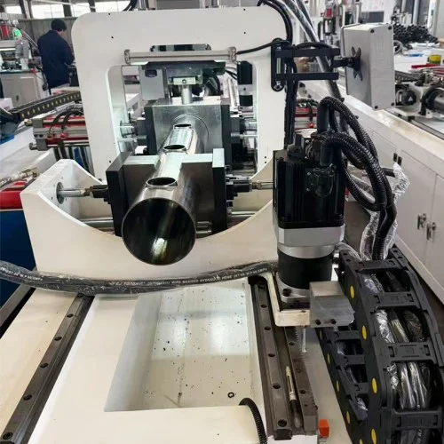 станок с ЧПУ для пробивки и фланцевания труб, сервостанция