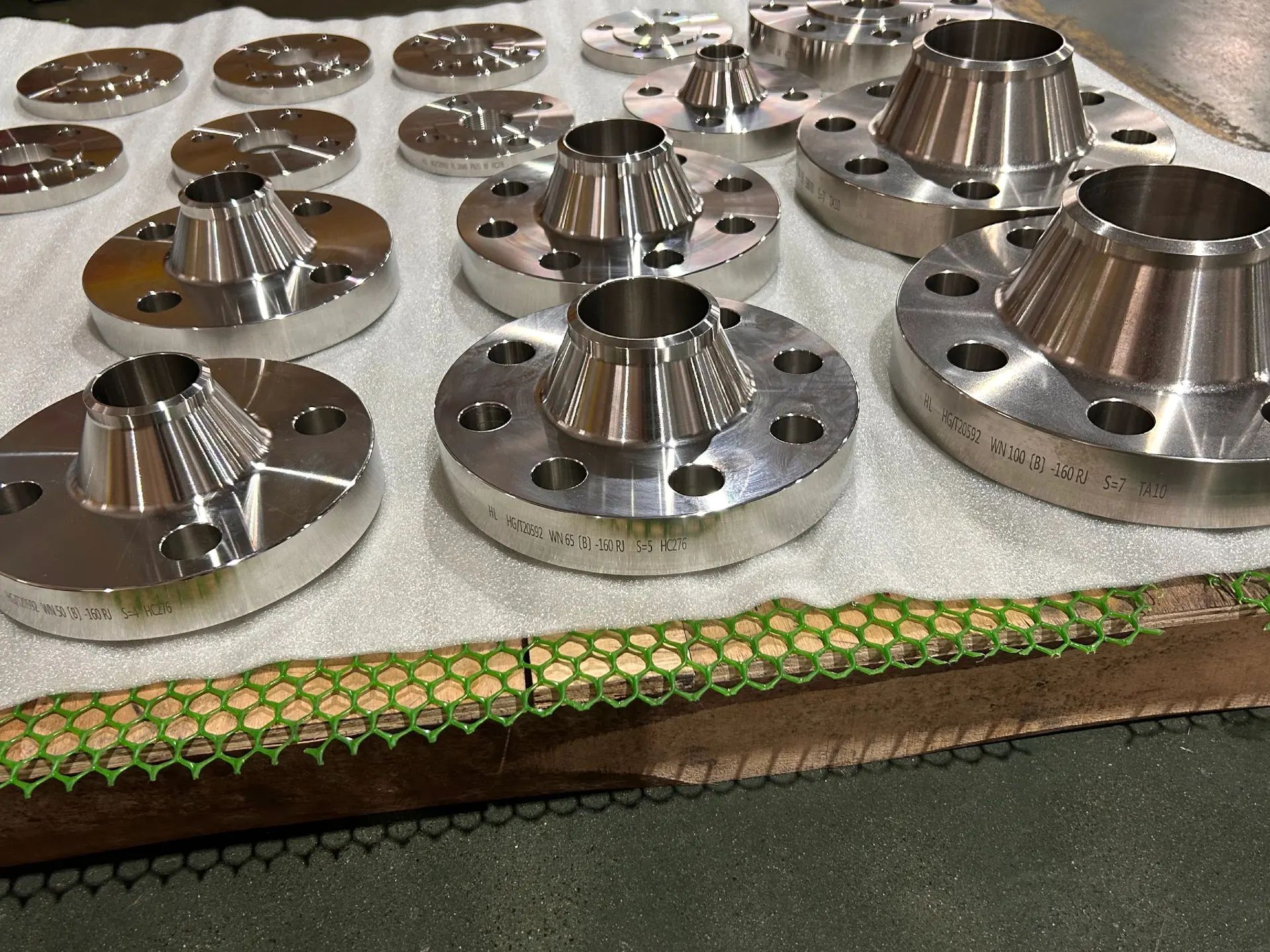 high pressure weld neck flange series