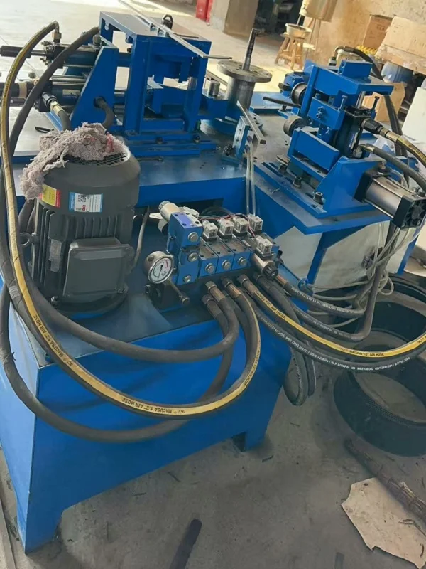 hydraulic system of flanging pre bending curling machine power drive unit