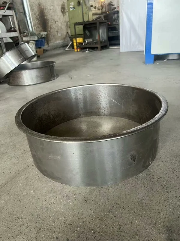 large diameter metal container flanged edge workpiece
