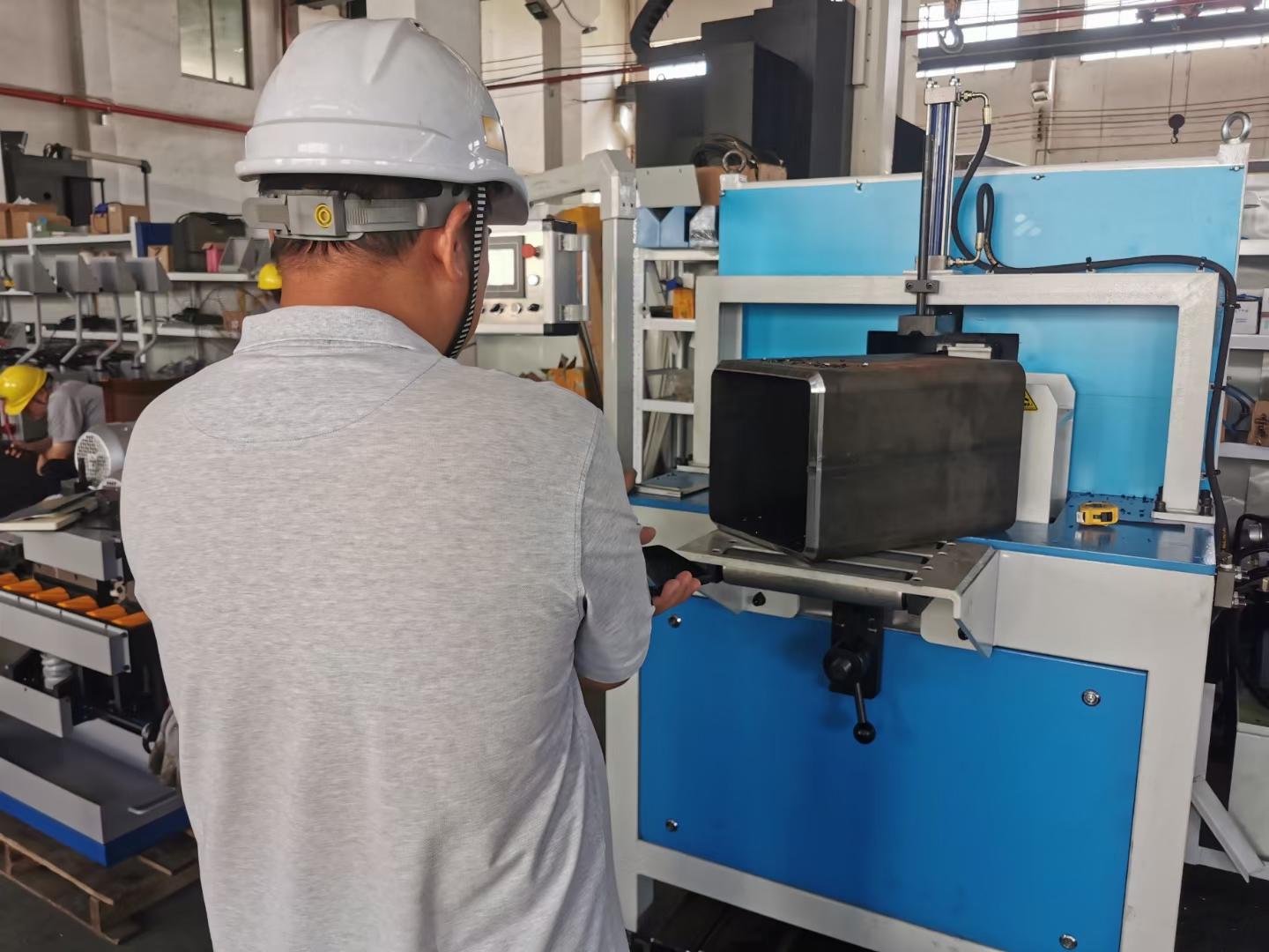 pipe and tube beveling machine for steel fabrication