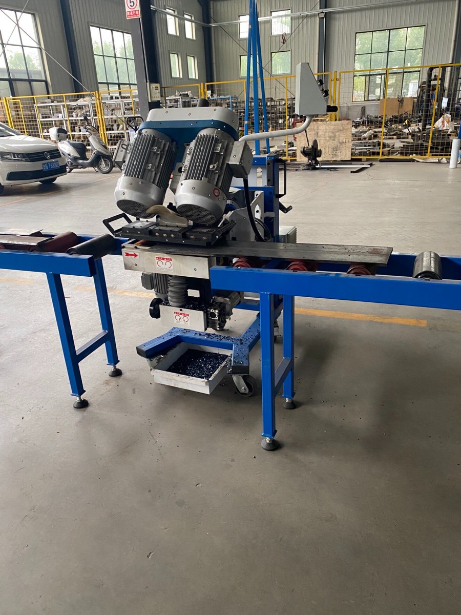 self propelled heavy duty plate beveling machine for welding preparation