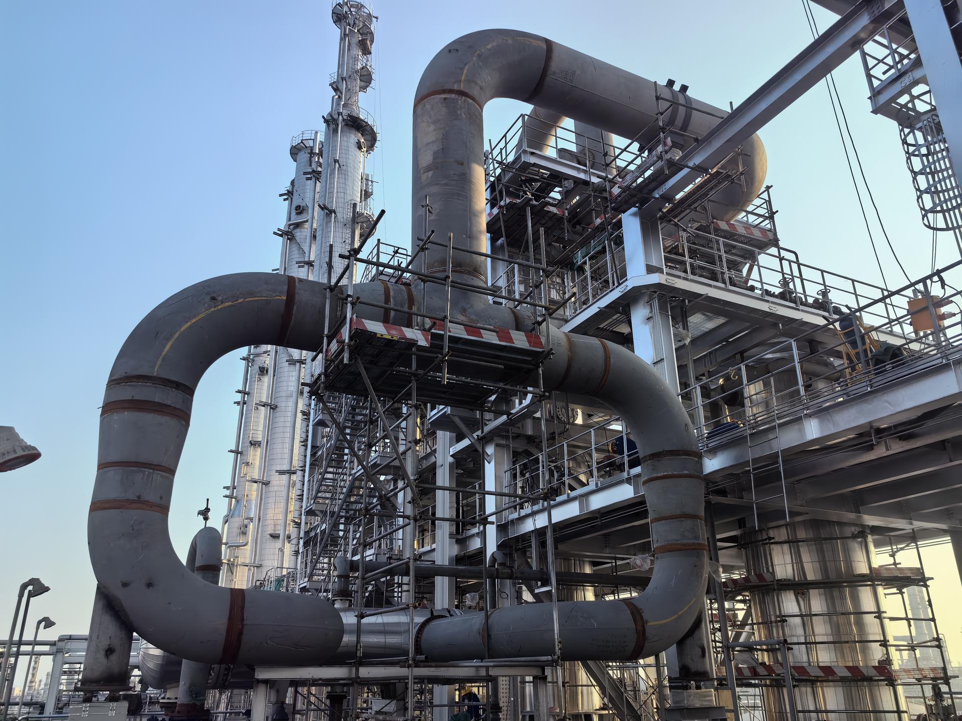 stainless steel welded tubes used in oil gas and petrochemical pipelines 1