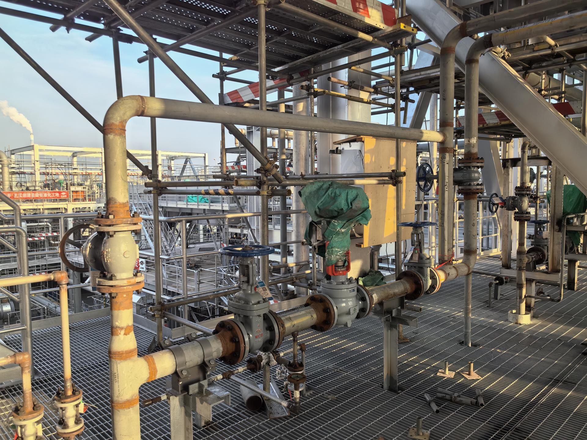 stainless steel welded tubes used in oil gas and petrochemical pipelines 2