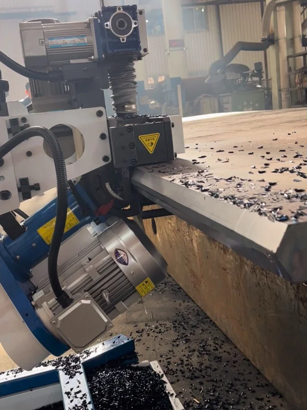 top beveling operation on steel plate