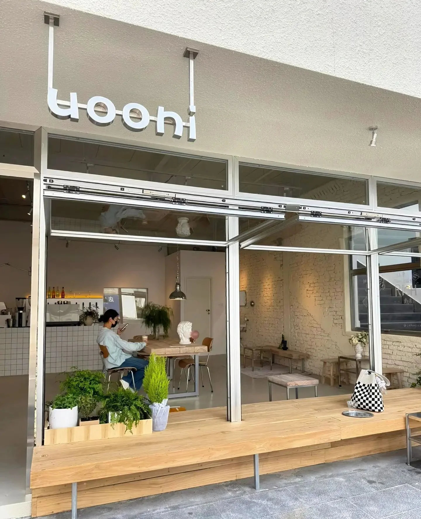 white aluminum core storm door front door