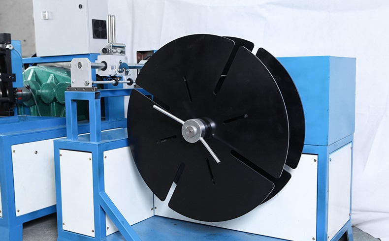 Máquina aplanadora de alambre, montaje del bastidor del carrete de bobinado de alambre terminado