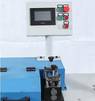 Mecanismo de enderezamiento con panel de control táctil de la máquina aplanadora de alambre