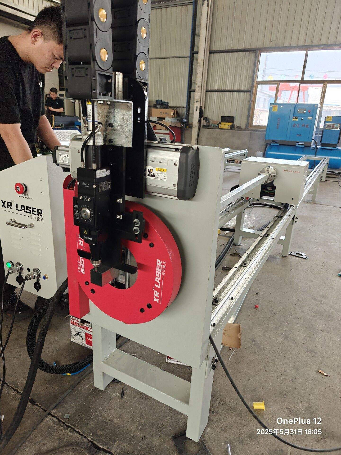 %ef%82%b7portable fiber laser tube cutting machine for hole cutting and profiling